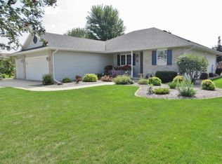 4100 Cobblestone Ln, Janesville, WI
