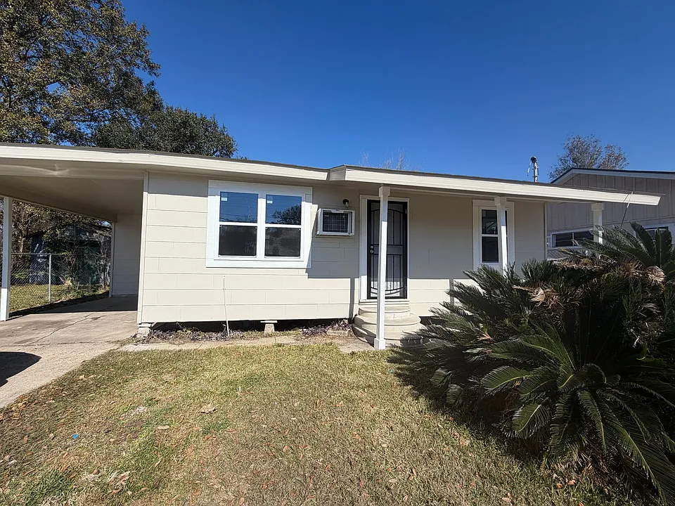 1019 Alamo St