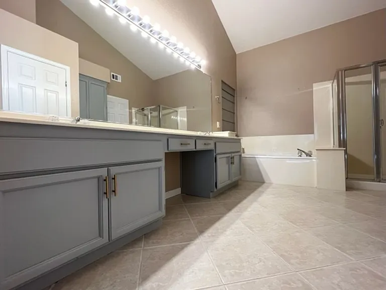 20 Flagstone Ct — Photo 14