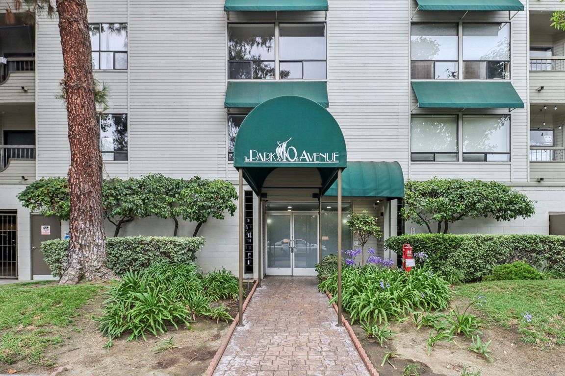 10th Ave-S1907-003.jpg