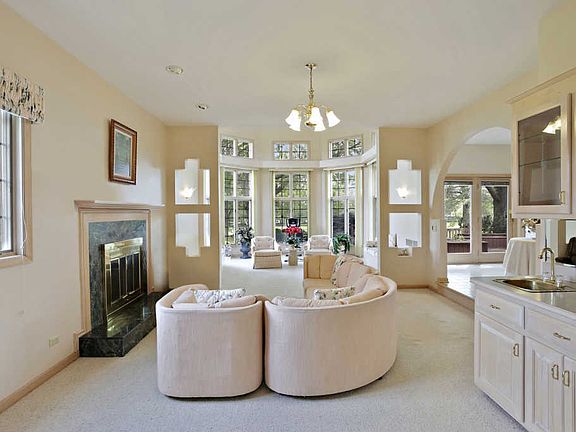 5th image of 1009 Prestwick Dr