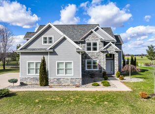 940 Fairway Ln, Wauseon, OH