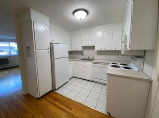 81 Green St, Brookline, MA 02446