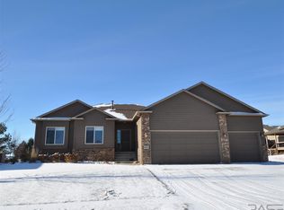 8205 S Copper Ridge Rd, Sioux Falls, SD 57108