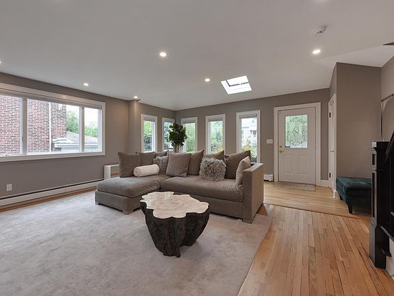 5th image of 8 Avenue A
