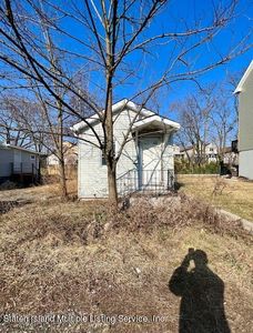 413 Hunter Ave, Staten Island, NY, 10306