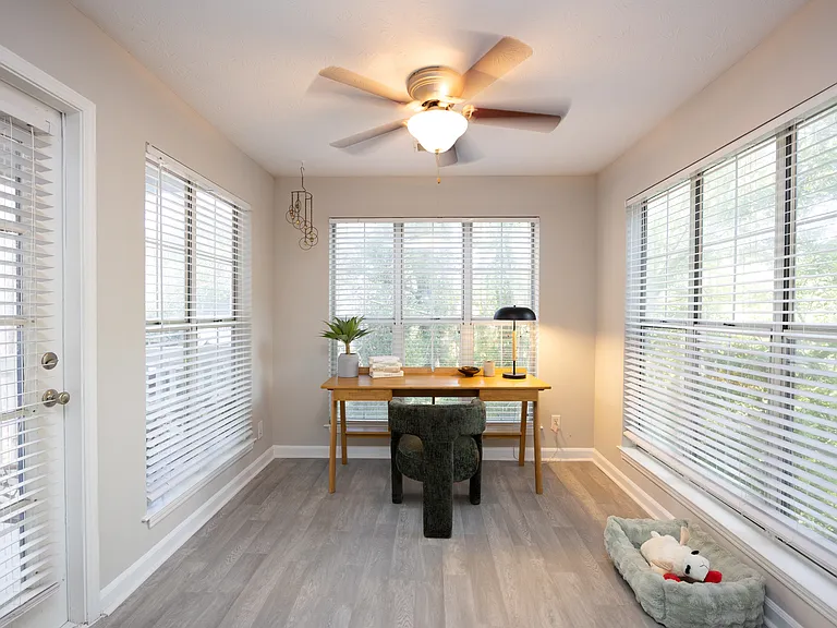 Aqua at Sandy Springs — Photo 34