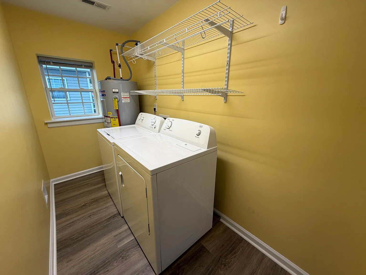 2 bed, 816 sqft, $1,300 — Photo 4
