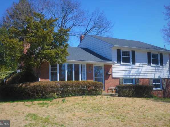 305 Lewis Rd, Springfield, PA 19064