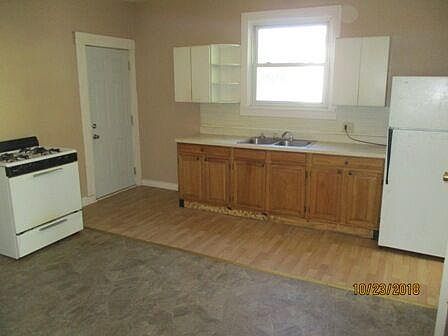 2nd image of 222 Dr Ml King Jr Blvd APT 1