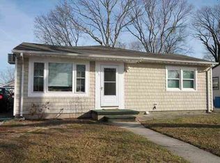 121 Village Rd, Villas, NJ 08251