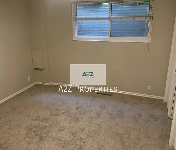 3065 Bannock Dr — Photo 3