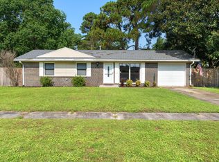 208 Deluna Rd, Fort Walton Beach, FL 32548