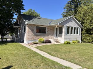 146 Elgin St W, Arnprior, ON K7S1N8