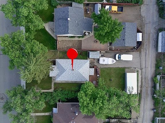 2nd image of 371 9th AVENUE NW