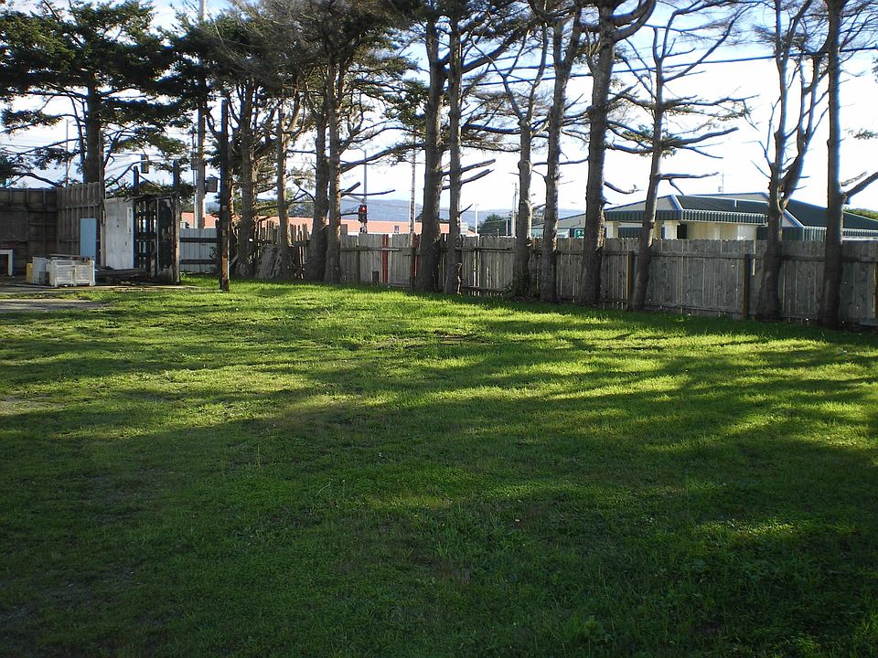 1st image of 811 Joshua Ln