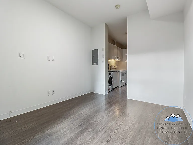 138 Hastings St E #202 — Photo 5