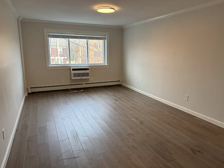 329 Harvard St #24 — Photo 2