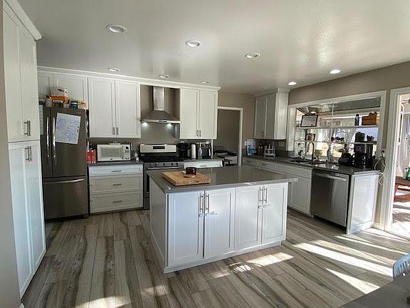 3rd image of 8152 Royal Gorge Dr