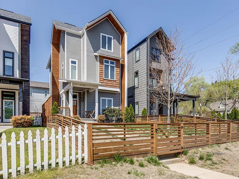 1701 Allison Pl — Photo 2