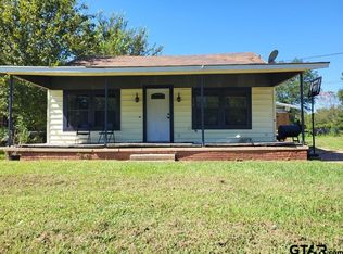 213 Hawthorne St, Elkhart, TX 75839