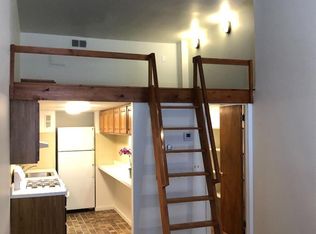 1710 Green St APT 1F, Philadelphia, PA 19130