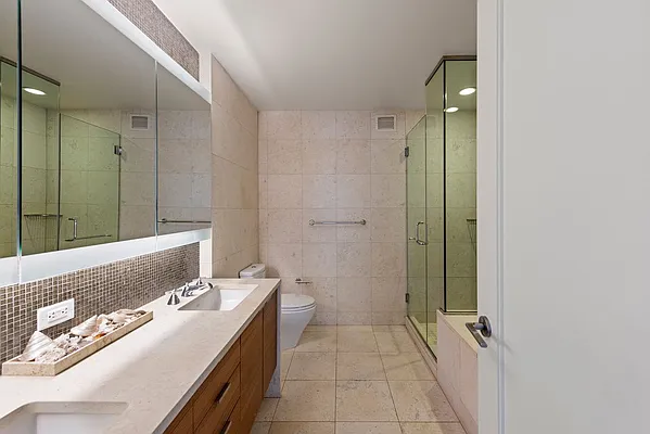 Sold by Nest Seekers International | media 5
