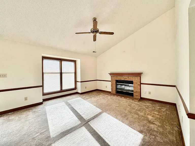 5125 Autumncrest Dr — Photo 6