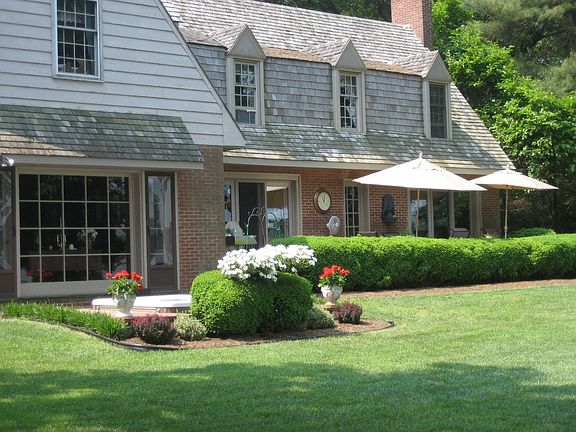 Rear HotTub and Patio