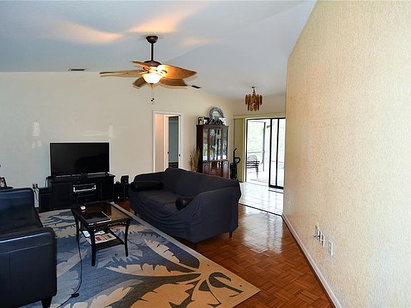 3rd image of 25828 Aysen Dr