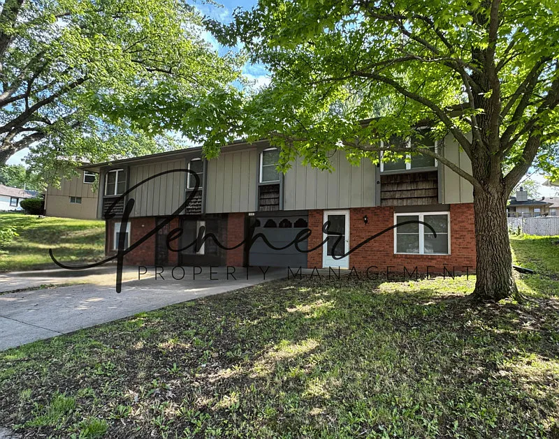 16701 E 28th Pl