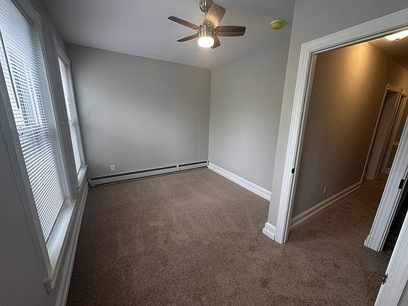 4th image of 386 N Charlotte St