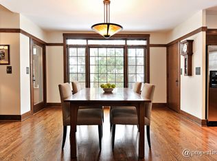 726 N Park Blvd, Glen Ellyn, IL 60137