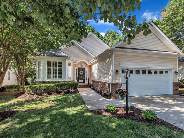 3002 Heritage Pines Dr, Cary, NC 27519