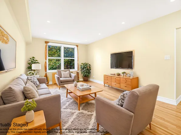 702 Kathleen Place image 1 of 8