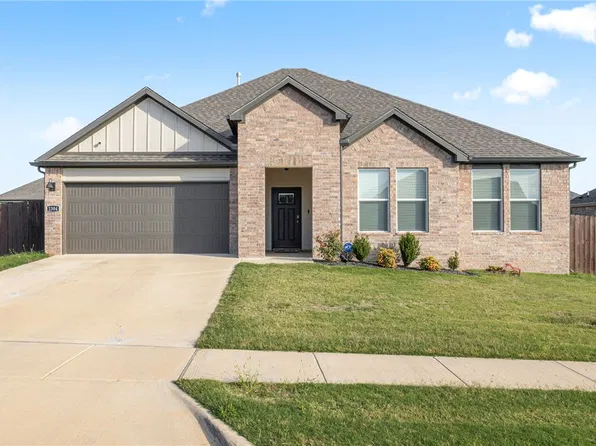 2304 Crane Ave, Pea Ridge, AR 72751