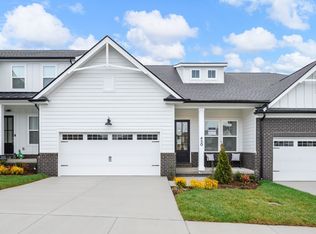 460 Buckwood Ave W, Thompsons Station, TN 37179