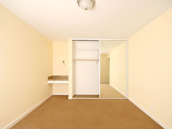5th image of 120 E Creek Dr APT 5A