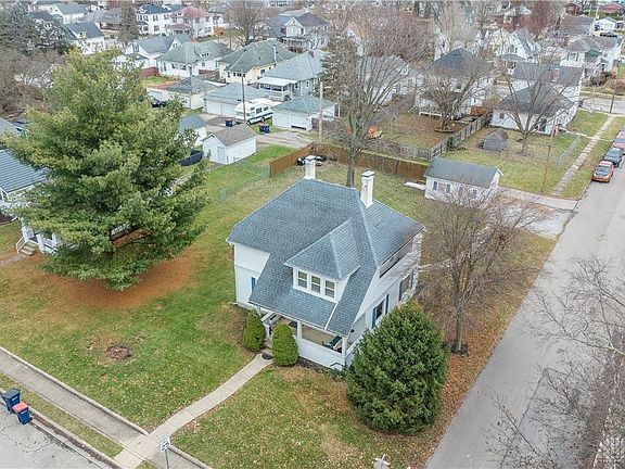 3rd image of 1001 Forest Ave