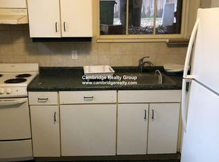 17 Berkeley St #B, Cambridge, MA 02138
