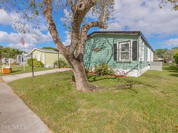 2nd image of 4423 Twin Lakes Dr