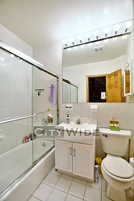 Rented by City Wide Apartments | media 9