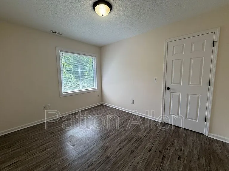 48 Dawnwood Cir — Photo 12