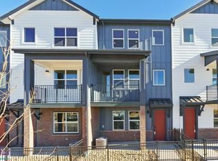 6864 Merseyside Ln, Castle Pines, CO 80108