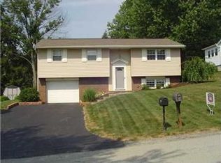 74 Mohawk Dr, Greensburg, PA 15601