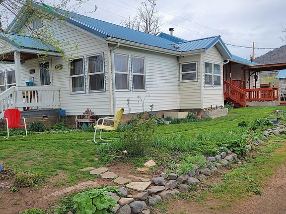 4th image of 298 Main St
