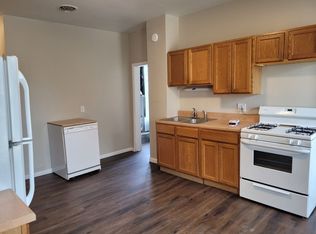 1119 16th Ave, Moline, IL