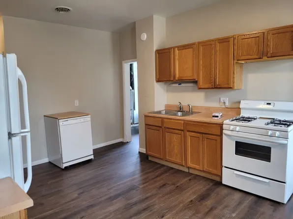 Sunshine, 1119 16th Ave, Moline, IL 61265