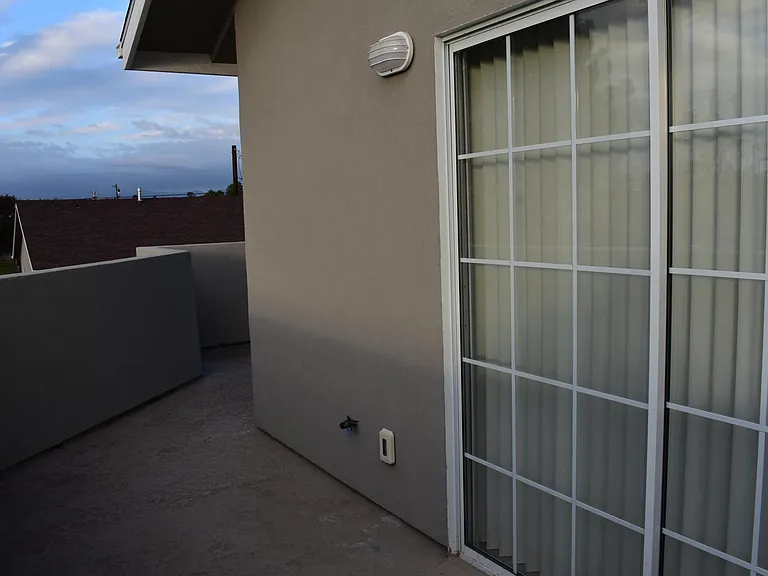1134 Mentone Ave — Photo 19