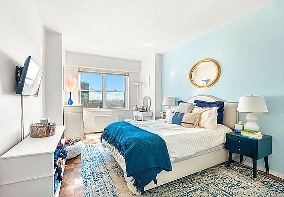 3rd image of 60 E 8th St APT 24L